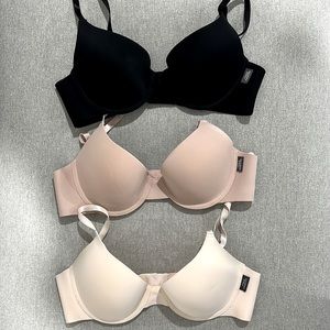 Set of three bras